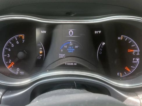 Used 2018 Jeep Grand Cherokee Laredo AWD/4WD image 18