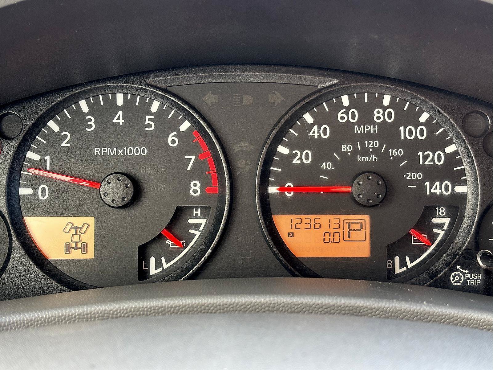 Used 2018 Nissan Frontier SV AWD/4WD image 16