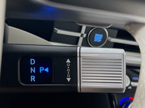 Used 2024 Hyundai Santa Fe SEL image 16