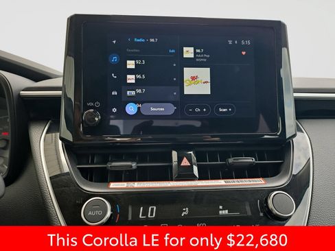 Used 2025 Toyota Corolla LE FWD image 27