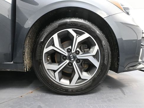 Used 2019 Kia Forte LXS image 15