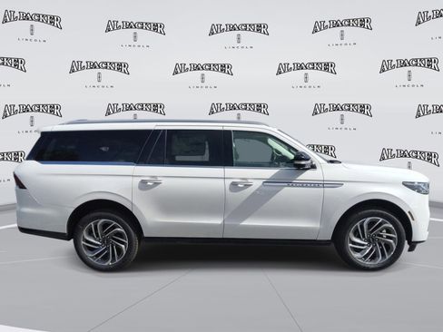 New 2026 Lincoln Navigator L Reserve AWD/4WD image 6