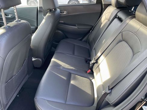 Used 2019 Hyundai Kona Limited image 9