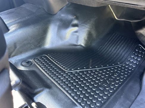 Used 2024 RAM 2500 Tradesman w/ Chrome Appearance Group image 31