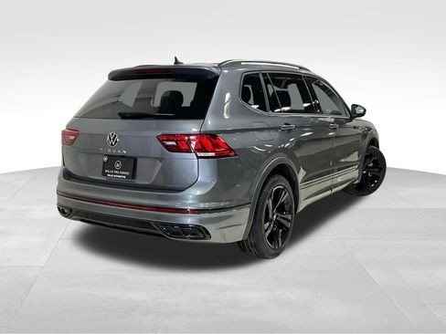 Used 2024 Volkswagen Tiguan SE R-Line FWD image 5