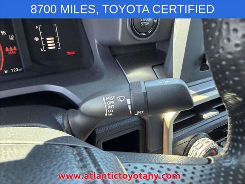 Certified 2025 Toyota Tacoma SR5 AWD/4WD image 38