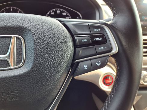 Used 2018 Honda Accord EX-L image 17