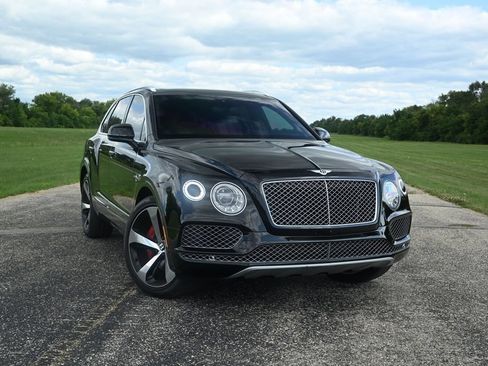 Used 2020 Bentley Bentayga AWD/4WD image 3