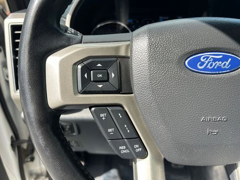 Used 2022 Ford F350 Lariat w/ Lariat Ultimate Package AWD/4WD image 17