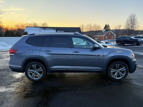 Used 2018 Volkswagen Atlas SE w/ R-Line Package image 4