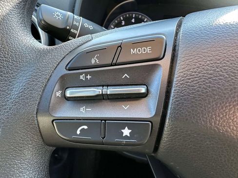 Used 2023 Hyundai Kona SEL image 30