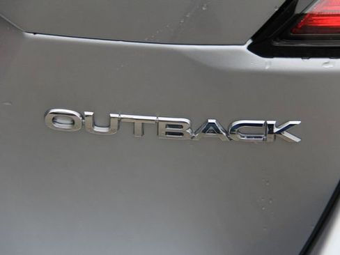 Certified 2025 Subaru Outback Premium image 10
