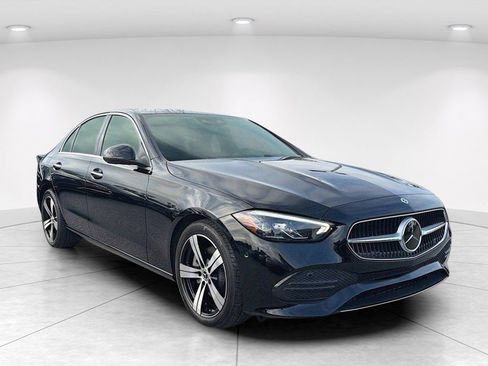 Used 2025 Mercedes-Benz C 300 Sedan image 2