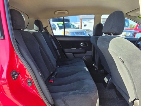 Used 2011 Nissan Versa 1.8 S w/ Plus Pkg image 12