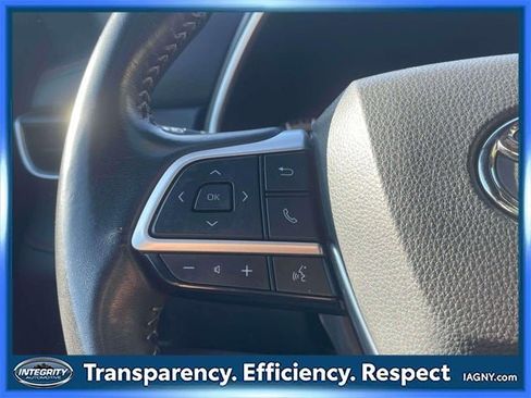 Certified 2023 Toyota Highlander XSE image 23