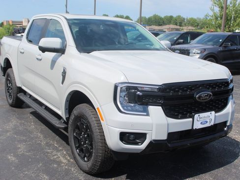 New 2026 Ford Ranger Lariat w/ FX4 Off-Road Package AWD/4WD image 10