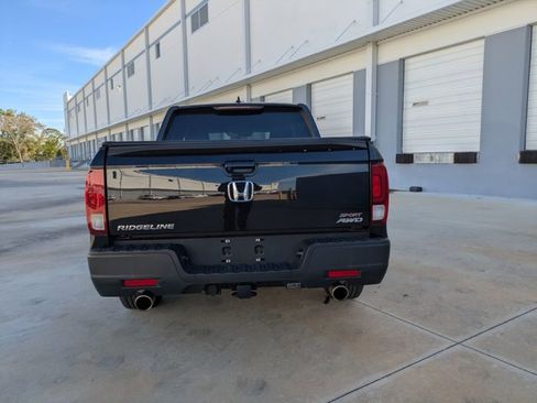 Used 2023 Honda Ridgeline Sport image 6