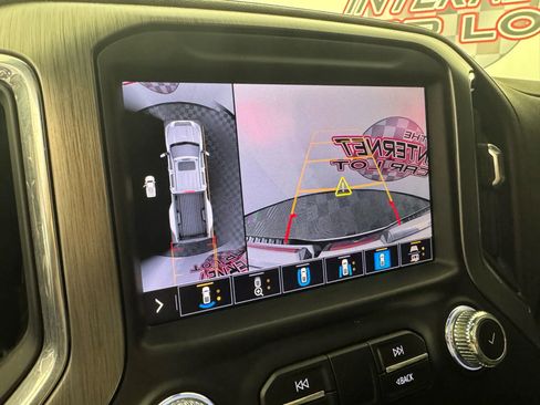 Used 2020 GMC Sierra 3500 Denali w/ Denali Ultimate Package AWD/4WD image 18