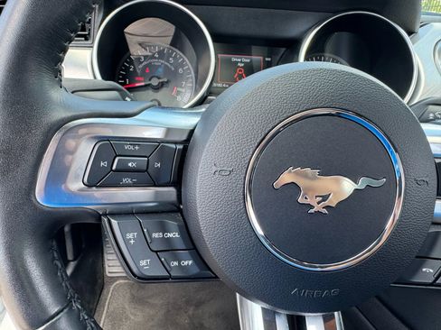 Used 2019 Ford Mustang GT Premium image 39