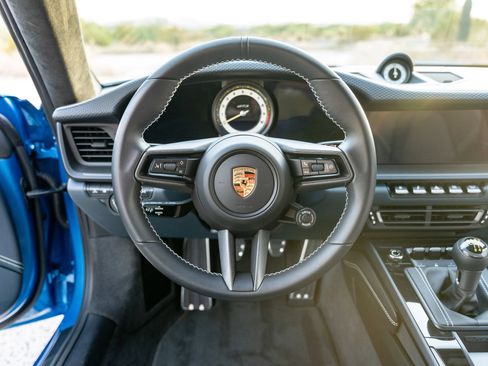Used 2024 Porsche 911 GT3 RWD image 16