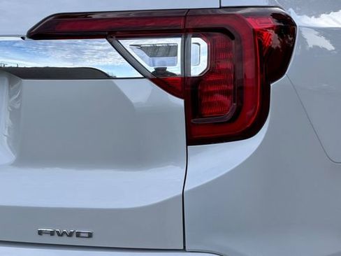 Used 2022 GMC Acadia Denali w/ Denali Ultimate Package image 28