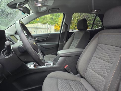 Used 2020 Chevrolet Equinox LT image 13