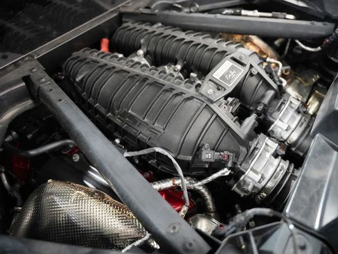 Used 2025 Chevrolet Corvette Z06 RWD image 35