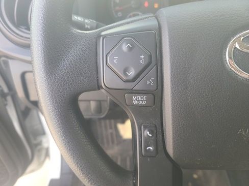 Used 2022 Toyota Tacoma SR image 17