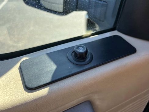 Used 2013 Ford F250 XLT w/ XLT Value Pkg image 17