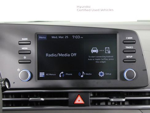 Used 2026 Hyundai Elantra Sport image 9