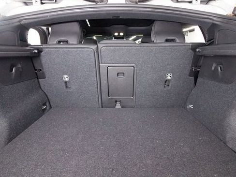 Used 2023 Volvo C40 Recharge Core AWD/4WD image 23