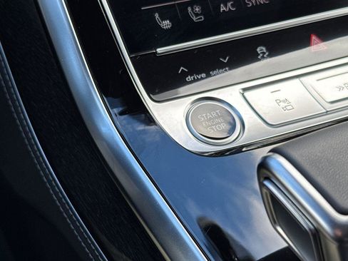 Certified 2025 Audi Q7 3.0T Prestige w/ Prestige Package image 24