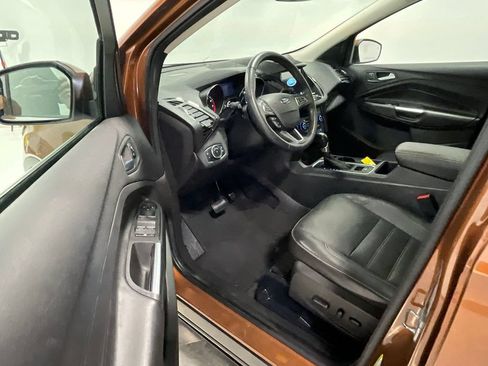 Used 2017 Ford Escape Titanium w/ Equipment Group 301A AWD/4WD image 21