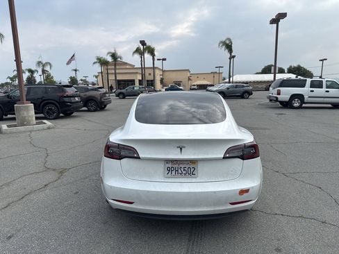 Used 2019 Tesla Model 3 Mid Range image 7