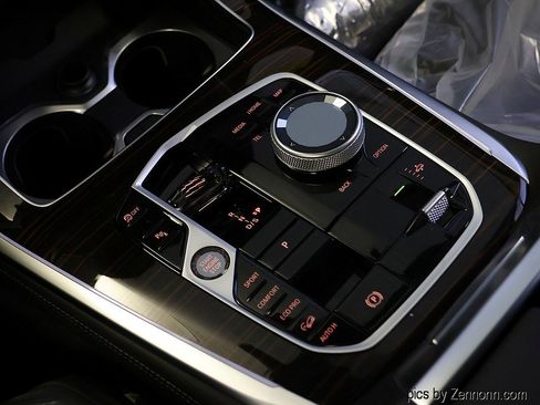 New 2026 BMW X7 xDrive40i w/ Executive Package image 27