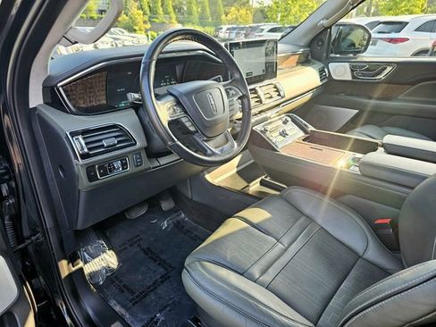 Used 2023 Lincoln Navigator L Black Label AWD/4WD image 18