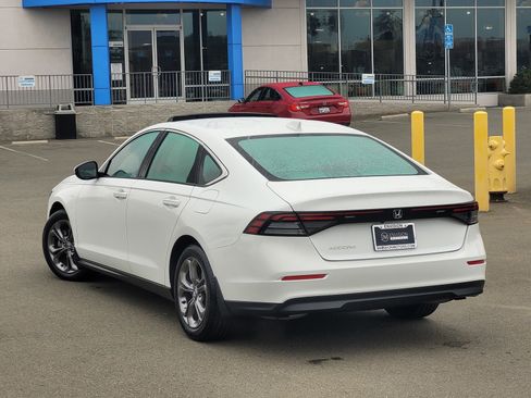 Certified 2024 Honda Accord EX image 7