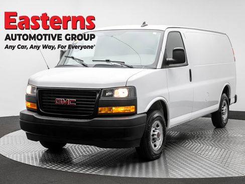 Used 2022 GMC Savana 2500 RWD image 1