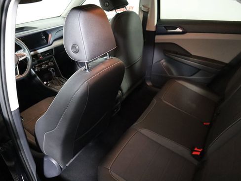 Used 2024 Volkswagen Taos SE image 51