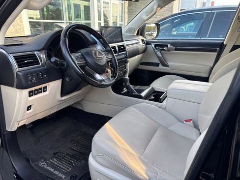 Used 2023 Lexus GX 460 Premium AWD/4WD image 2
