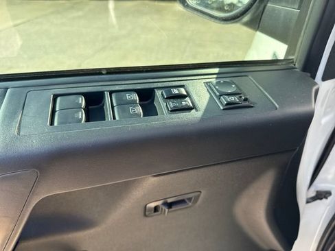 Used 2012 Nissan Titan SL w/ Heavy Metal Edition Pkg AWD/4WD image 12