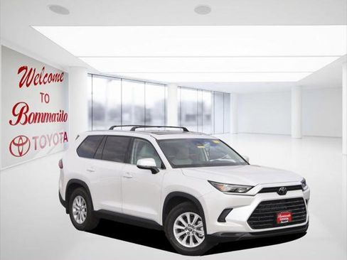 Certified 2026 Toyota Grand Highlander AWD image 2