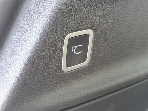 New 2026 Chrysler Pacifica Select image 8