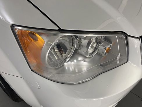 Used 2018 Dodge Grand Caravan SE FWD image 32