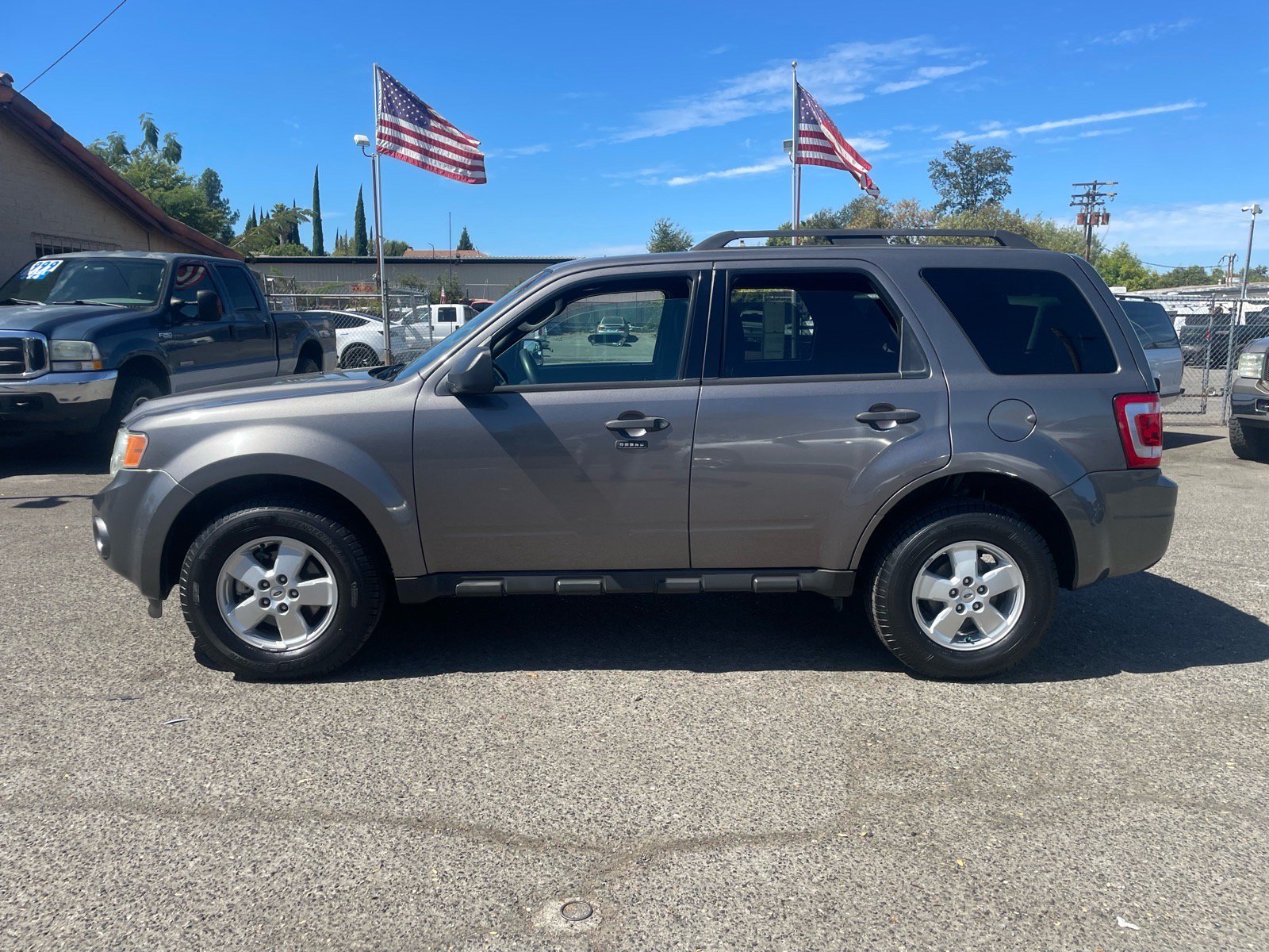 Used 2010 Ford Escape XLT FWD image 5