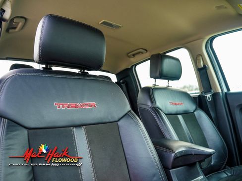 Used 2022 Ford Ranger Lariat w/ Tremor Off-Road Package image 14