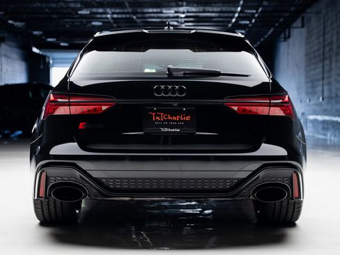 Used 2022 Audi RS 6 AWD/4WD image 24