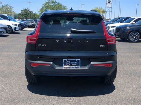 New 2025 Volvo XC40 B5 Plus w/ Climate Package image 8