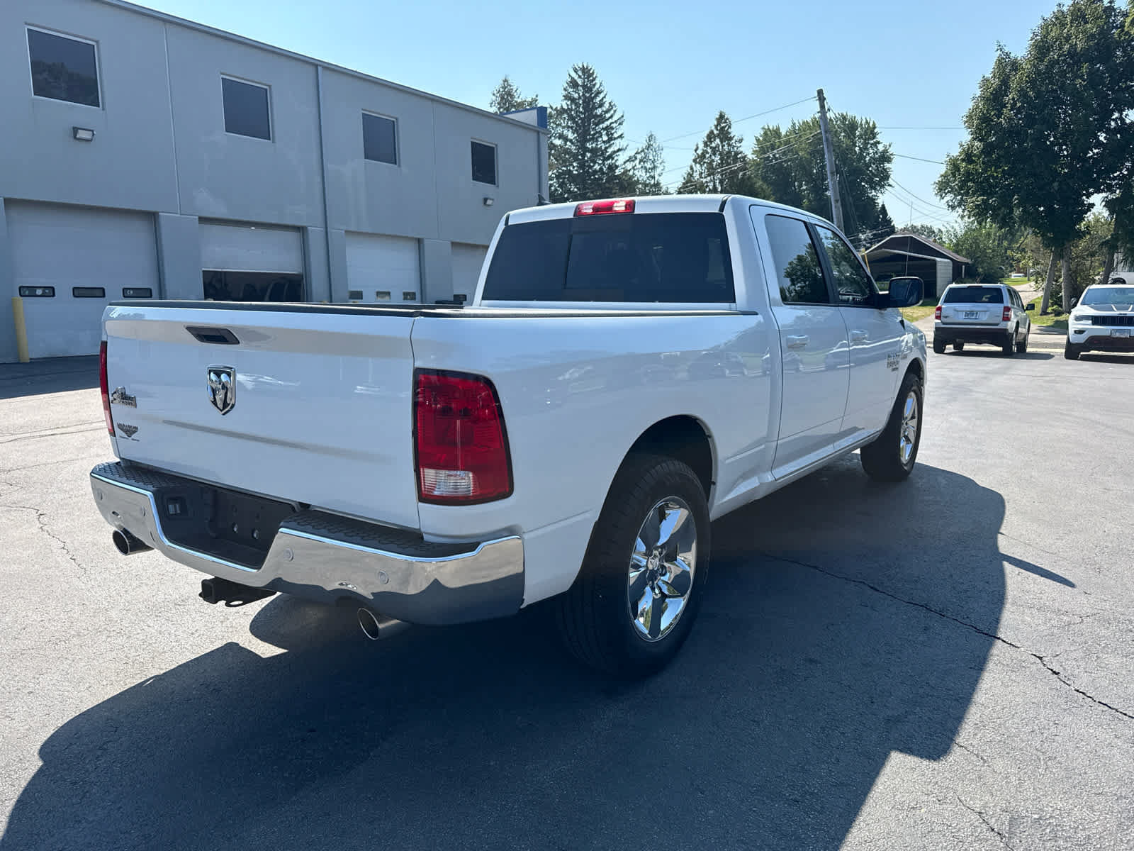 Used 2019 RAM 1500 Big Horn RWD image 3