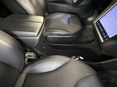 Used 2014 Tesla Model S 60 image 40